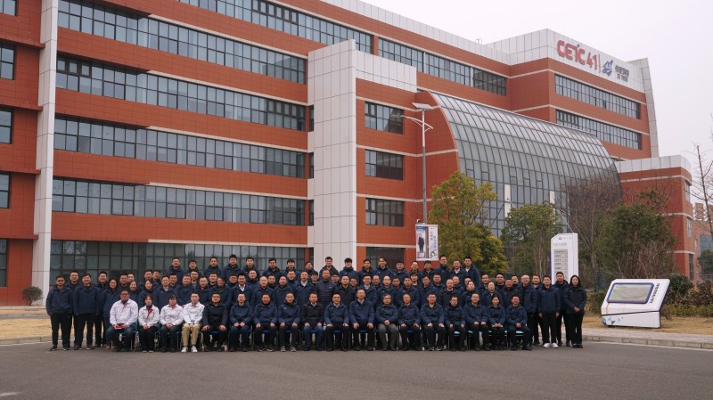 自強而上  定力啟航 ──公司2024年經(jīng)濟運行分析會(huì )和年度工作總結表彰大會(huì )順利召開(kāi)